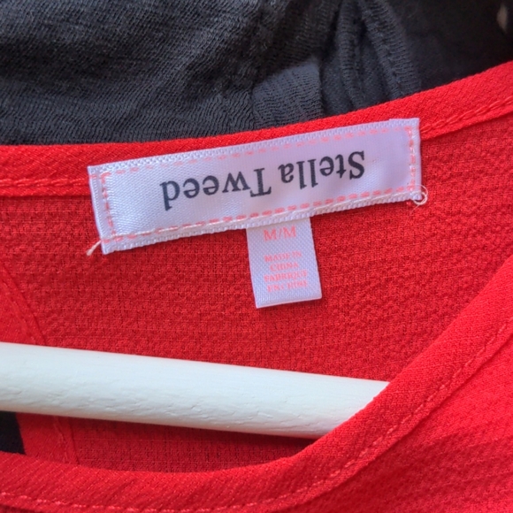 Red Shirt - Picture 7 of 10